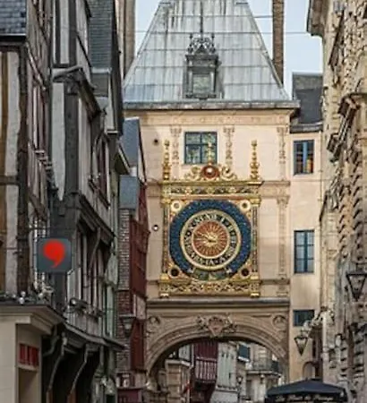 Villa Maison 10p Avec Piscine Privative Et Chauffee - Reservation Sur Https Auxportesdetretat Fr