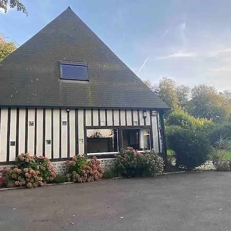 Villa Maison 10p Avec Piscine Privative Et Chauffee - Reservation Sur Https Auxportesdetretat Fr Villainville