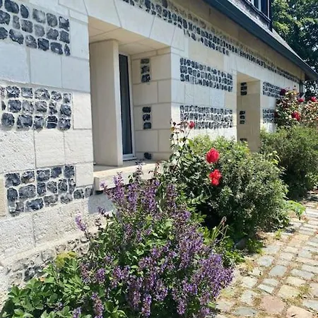 Maison 10p Avec Piscine Privative Et Chauffee - Reservation Sur Https Auxportesdetretat Fr Villainville