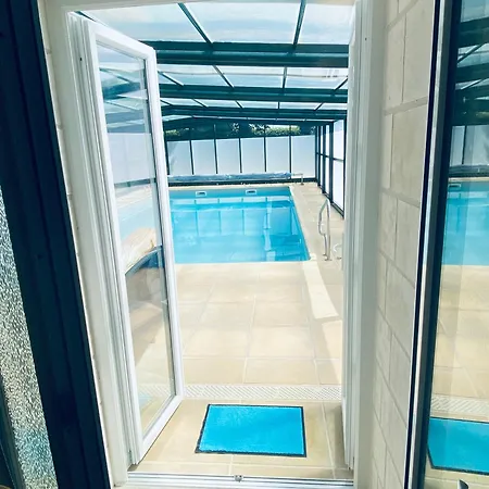 Maison 10p Avec Piscine Privative Et Chauffee - Reservation Sur Https Auxportesdetretat Fr Villa