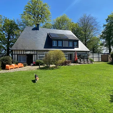 Maison 10p Avec Piscine Privative Et Chauffee - Reservation Sur Https Auxportesdetretat Fr Villa *