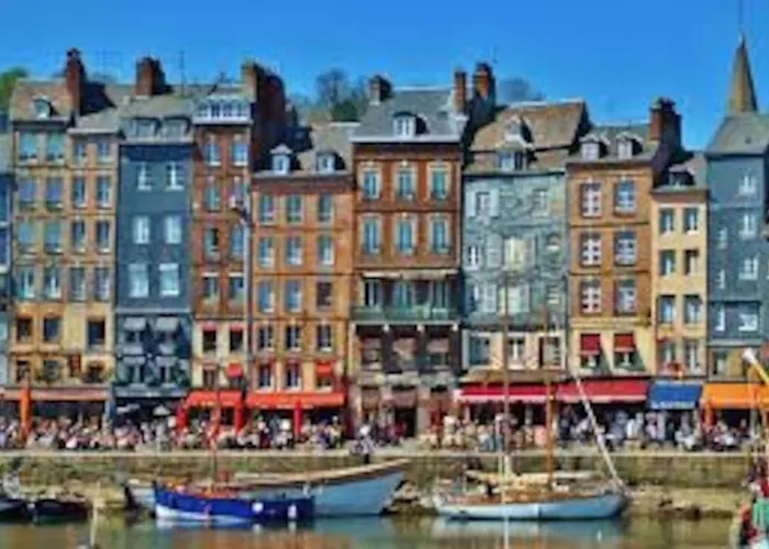 Maison 10p Avec Piscine Privative Et Chauffee D'avril A Novembre *